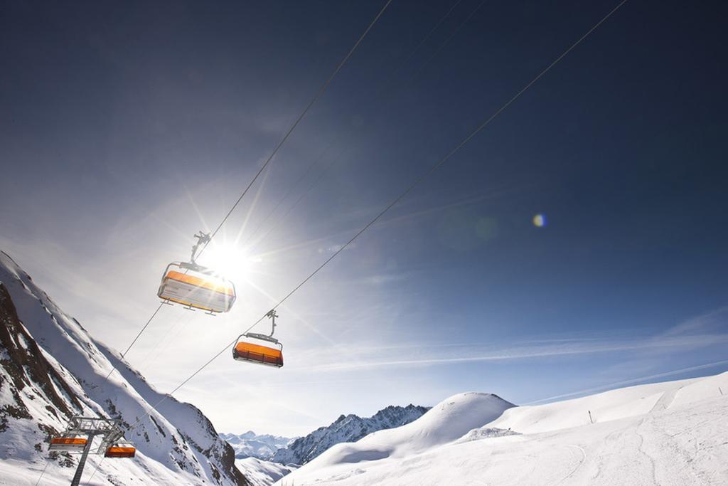 Hotel Des Alpes Samnaun Bagian luar foto