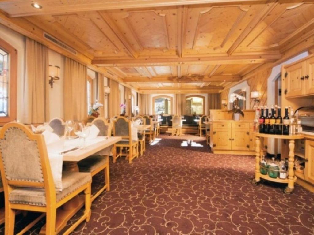 Hotel Des Alpes Samnaun Bagian luar foto