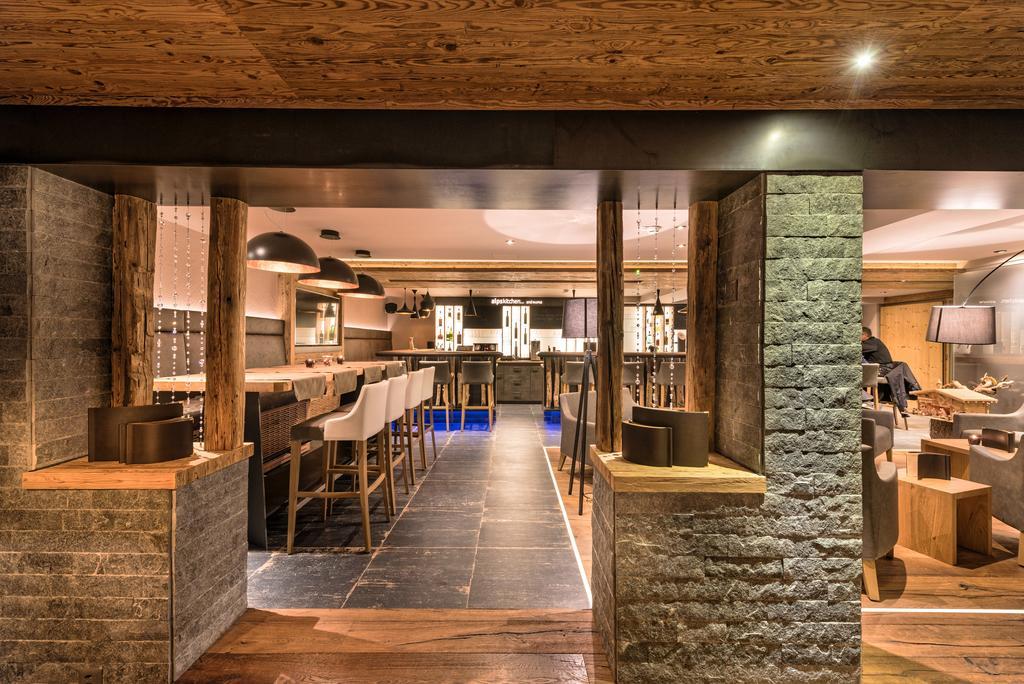 Hotel Des Alpes Samnaun Bagian luar foto